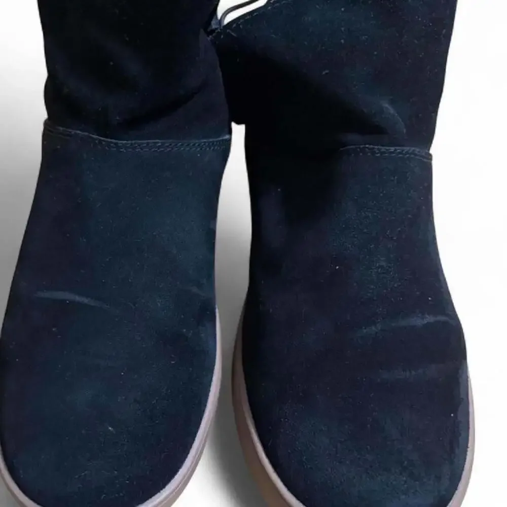 Koolaburra by UGG Skyller Black Suede Boots Tassel Detail